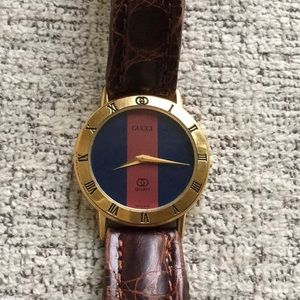Authentic Gucci 3001M watch.